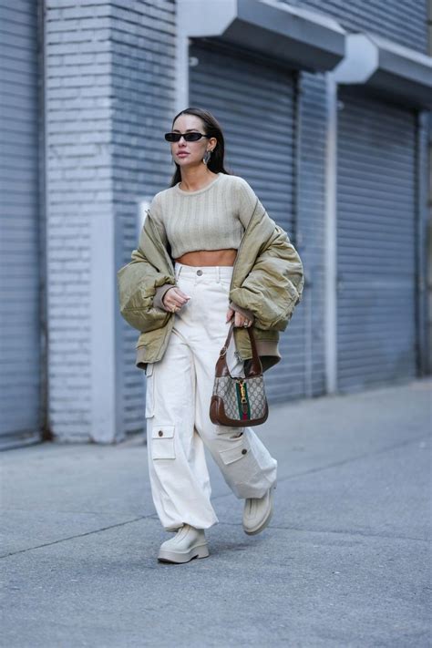 oversized pants outfit ideas.